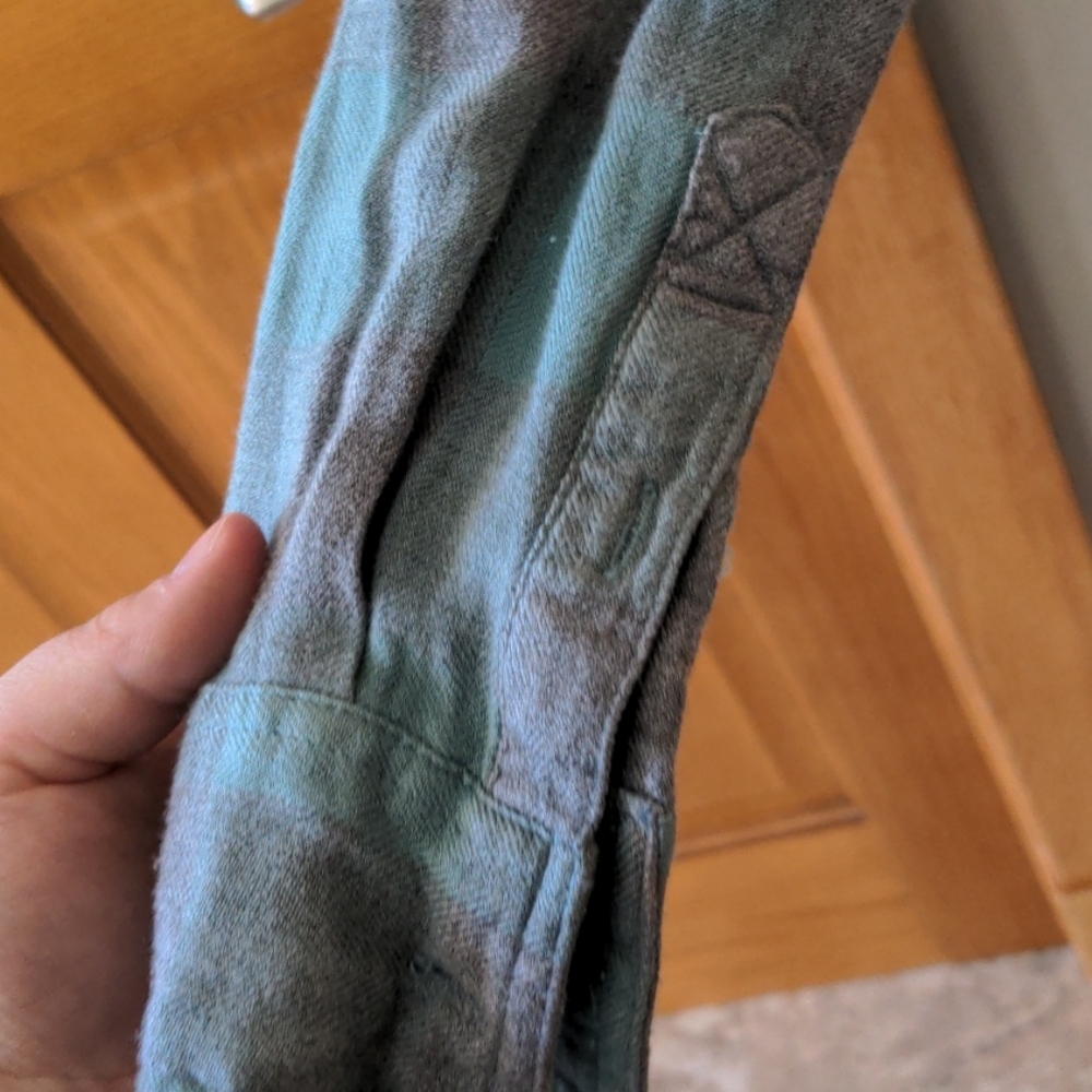 Flannel - Picture 3 of 3